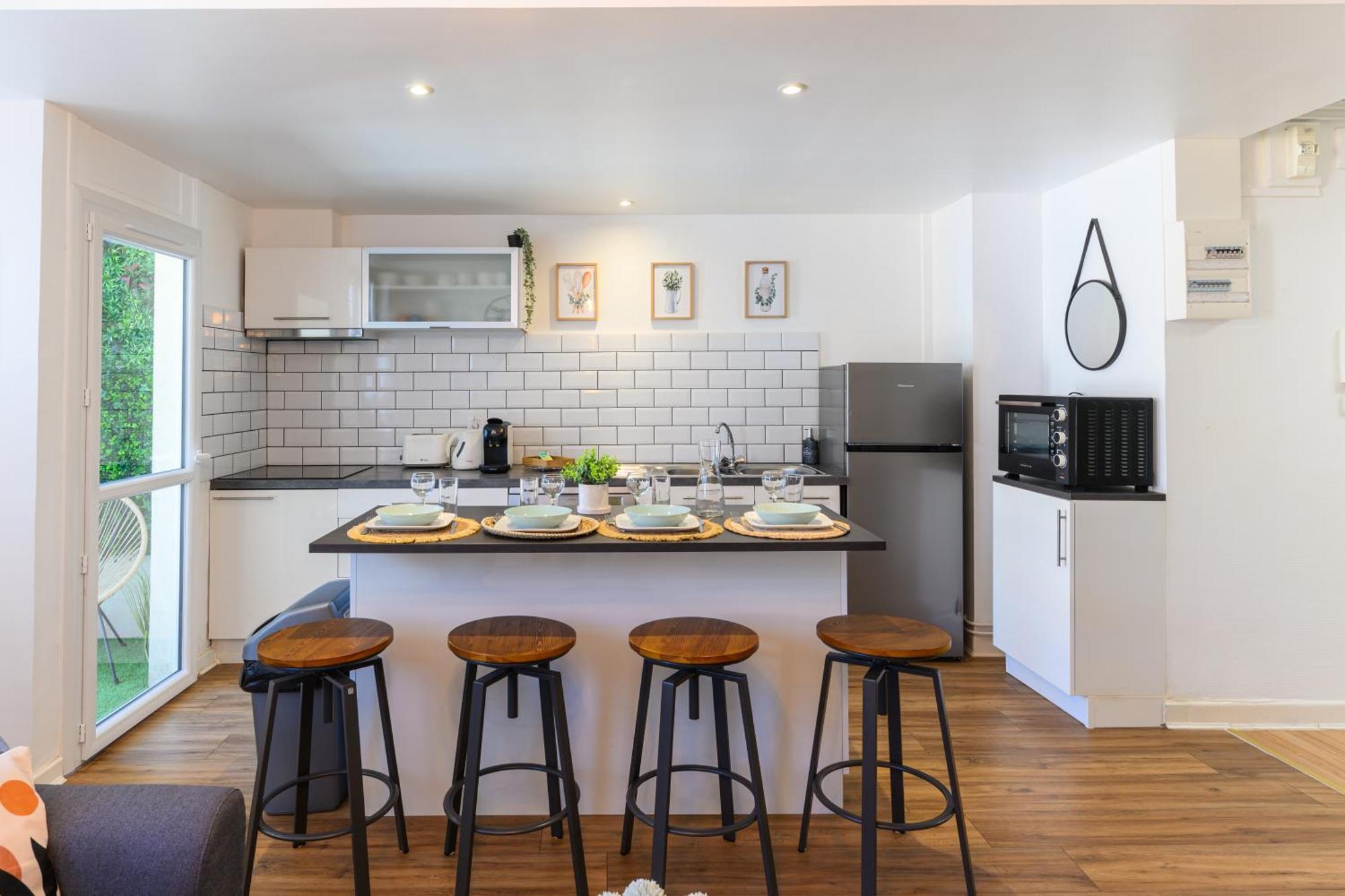 Grand Appartement Avec Balcon Hyper - Centre 塔布 外观 照片