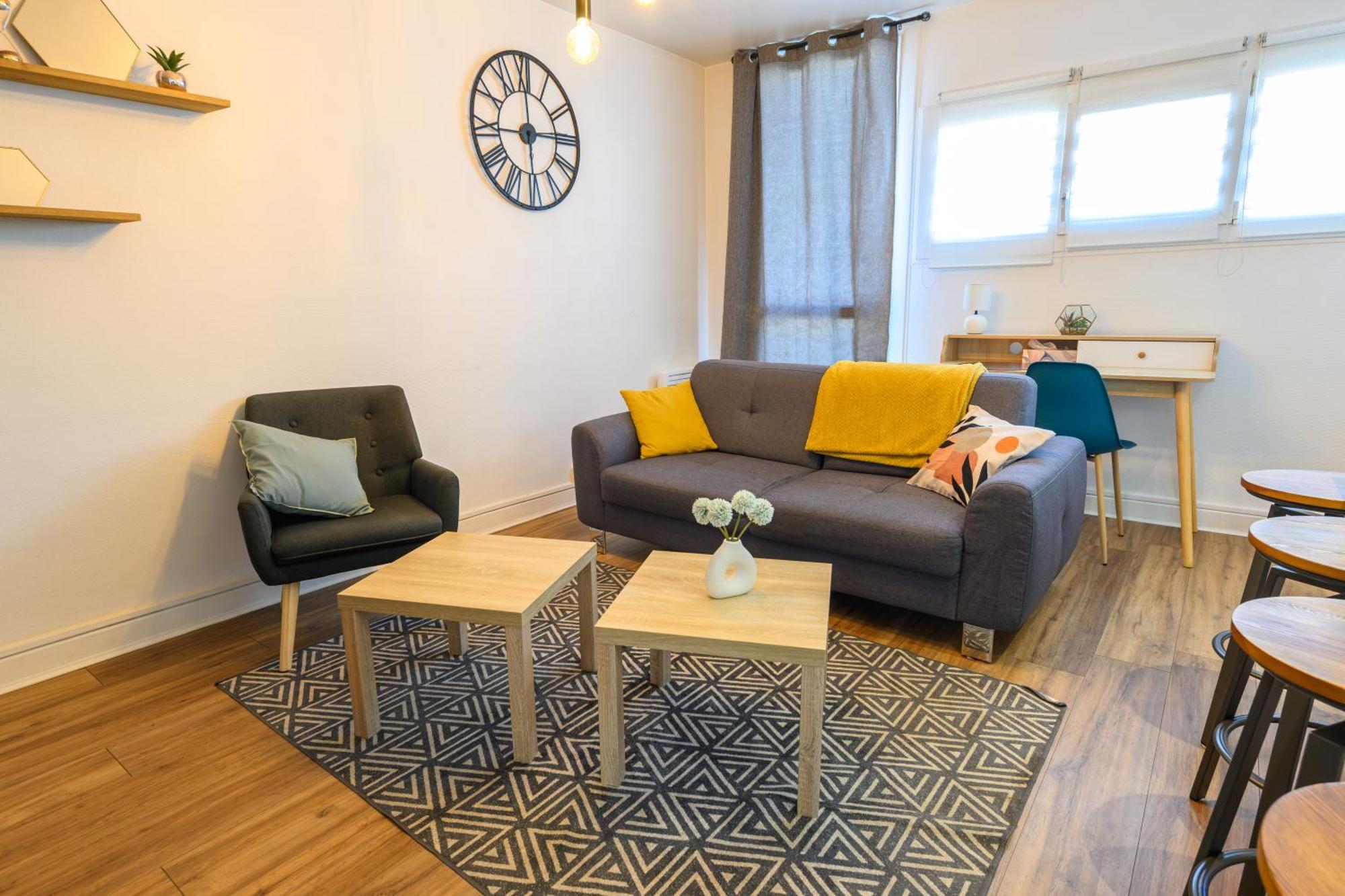 Grand Appartement Avec Balcon Hyper - Centre 塔布 外观 照片