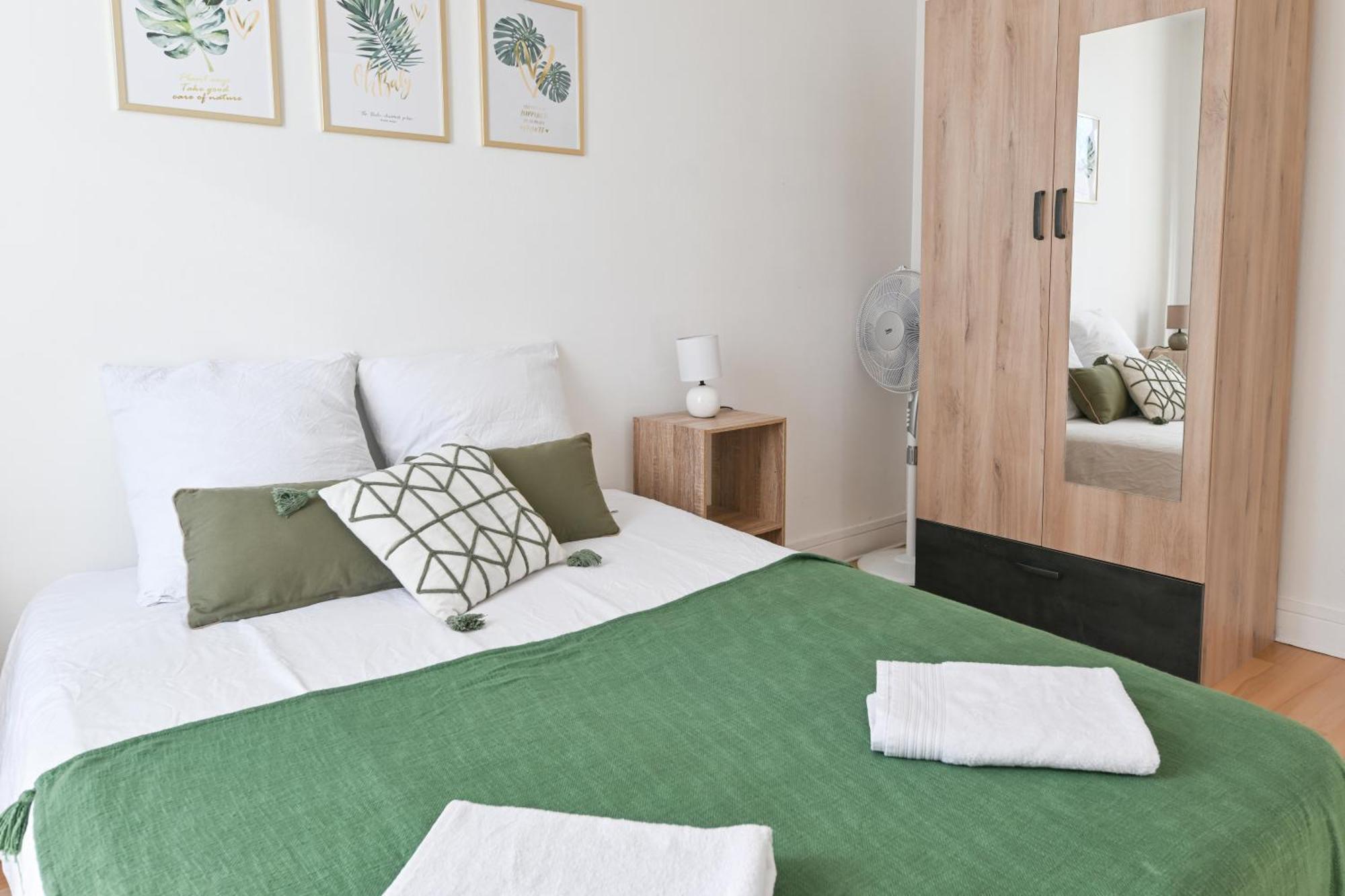 Grand Appartement Avec Balcon Hyper - Centre 塔布 外观 照片